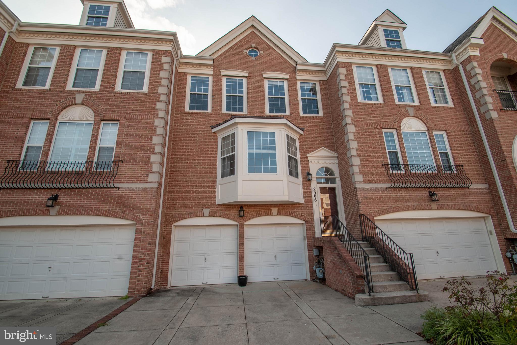 SOUTH RIVER - Residential Lease