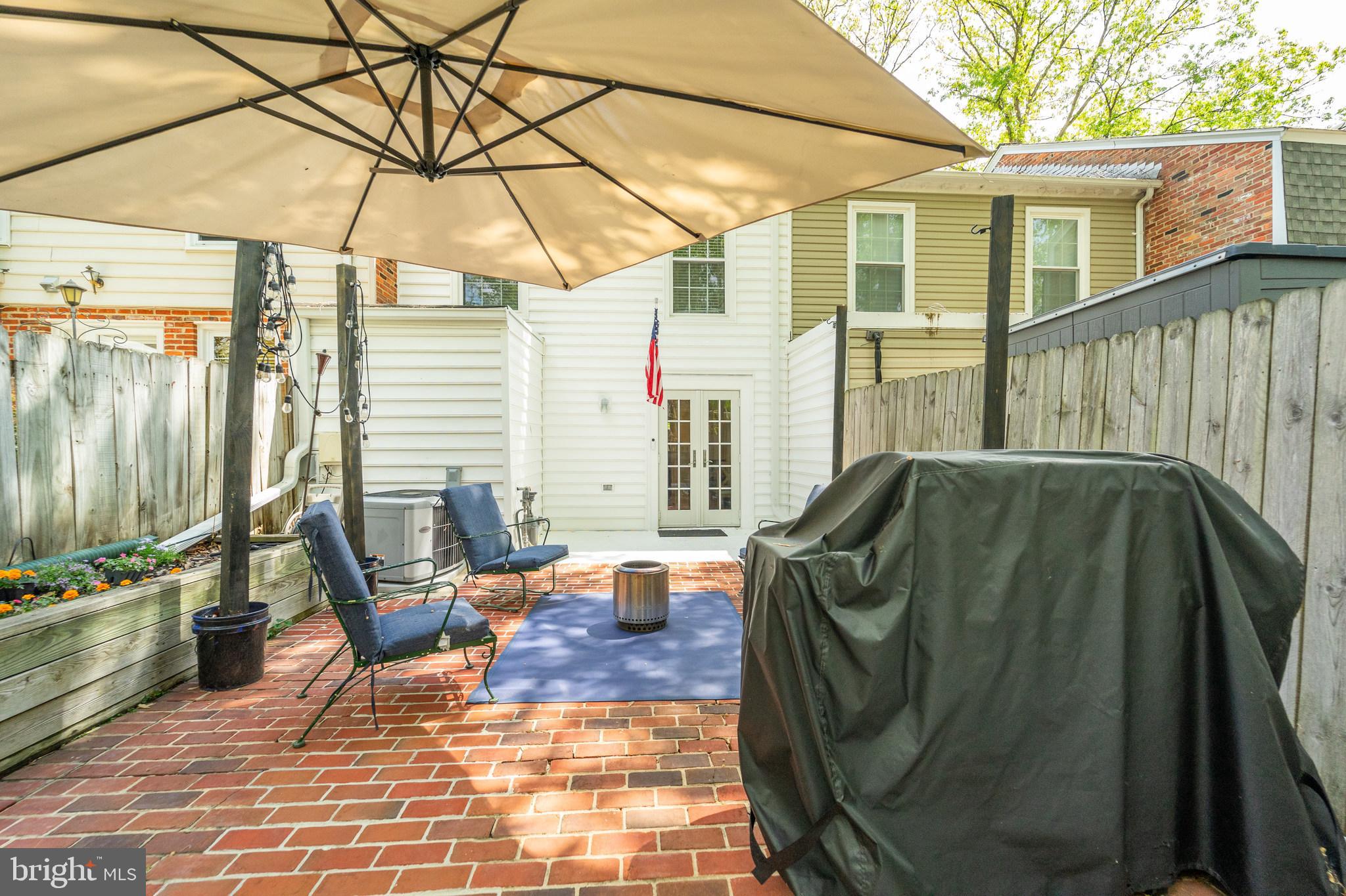 GEORGETOWN HOUSES - Residential