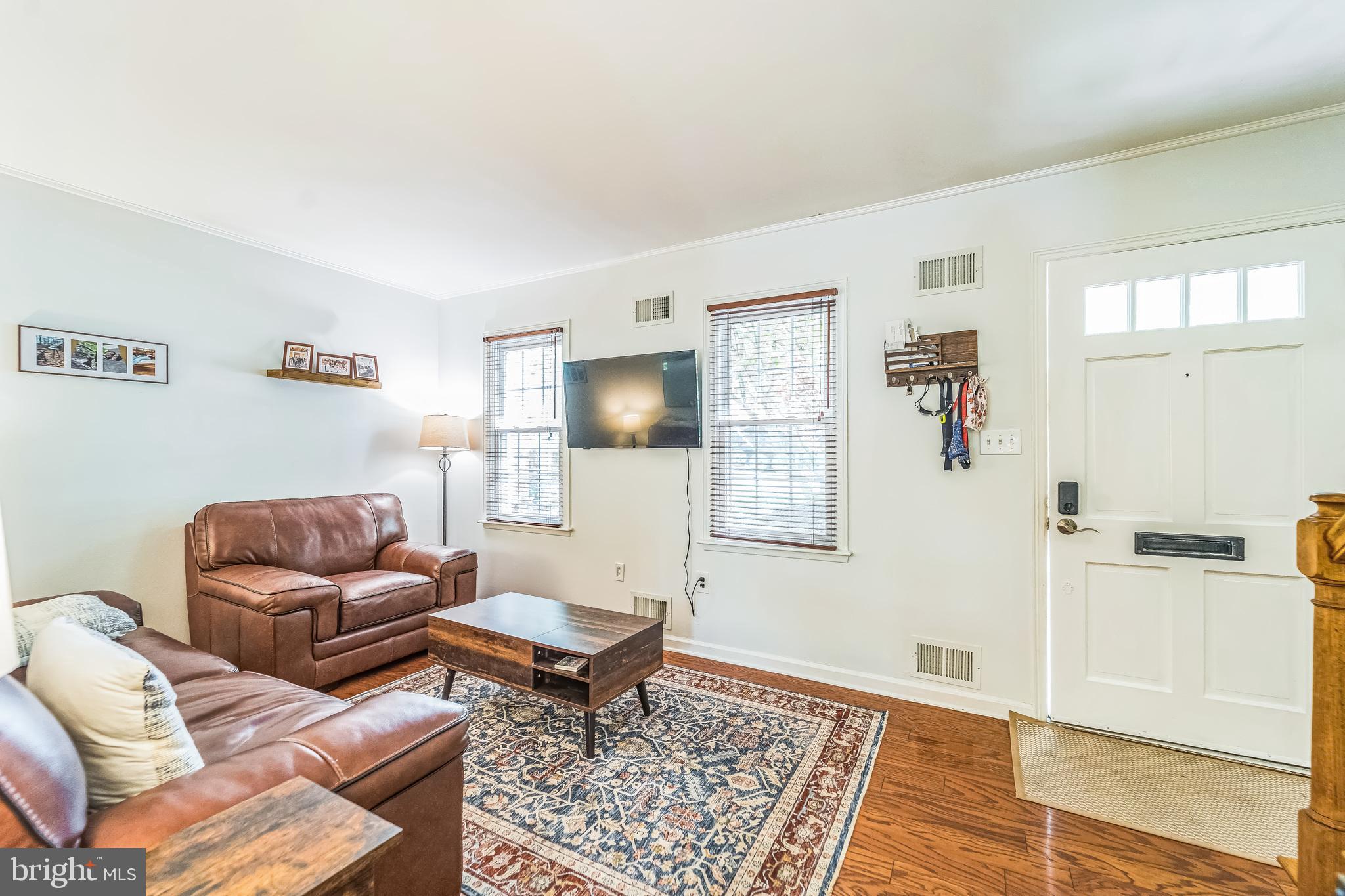 GEORGETOWN HOUSES - Residential