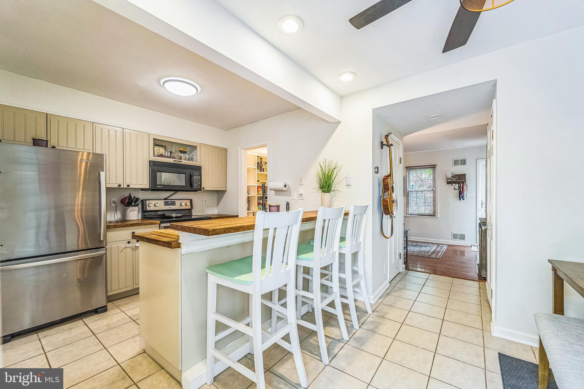 GEORGETOWN HOUSES - Residential