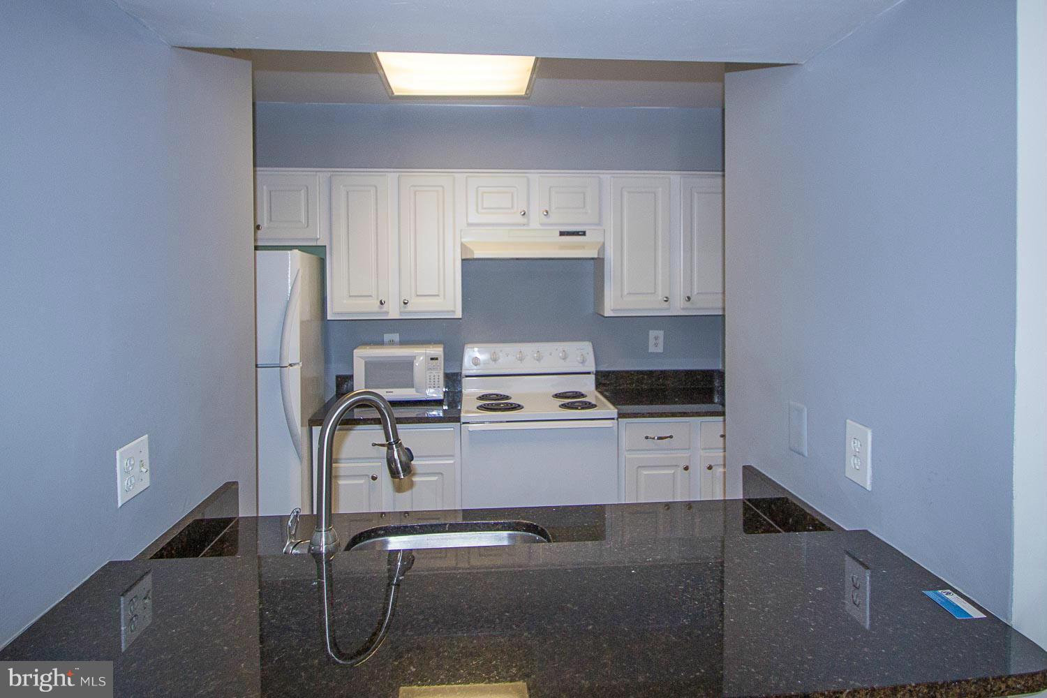 SUMMERWALK - Residential Lease