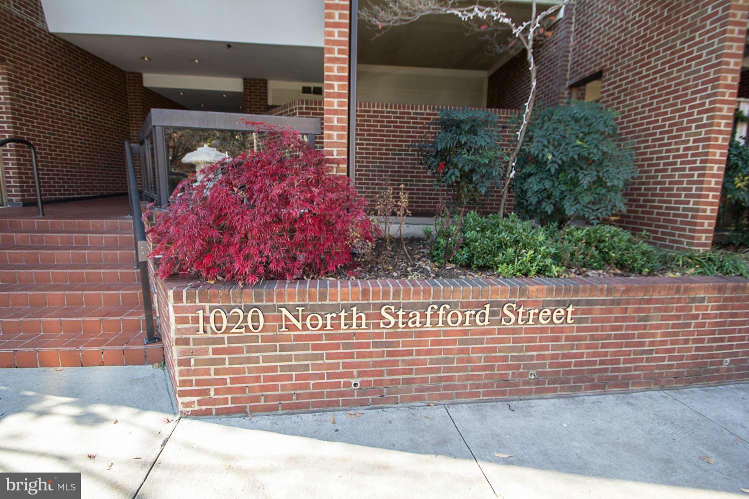 SUMMERWALK - Residential Lease