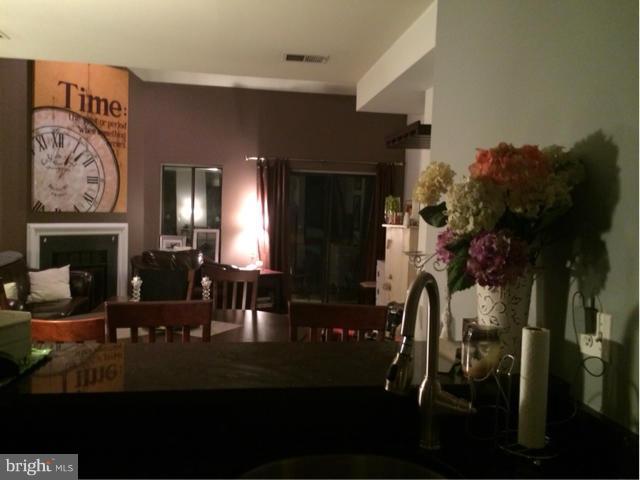 SUMMERWALK - Residential Lease