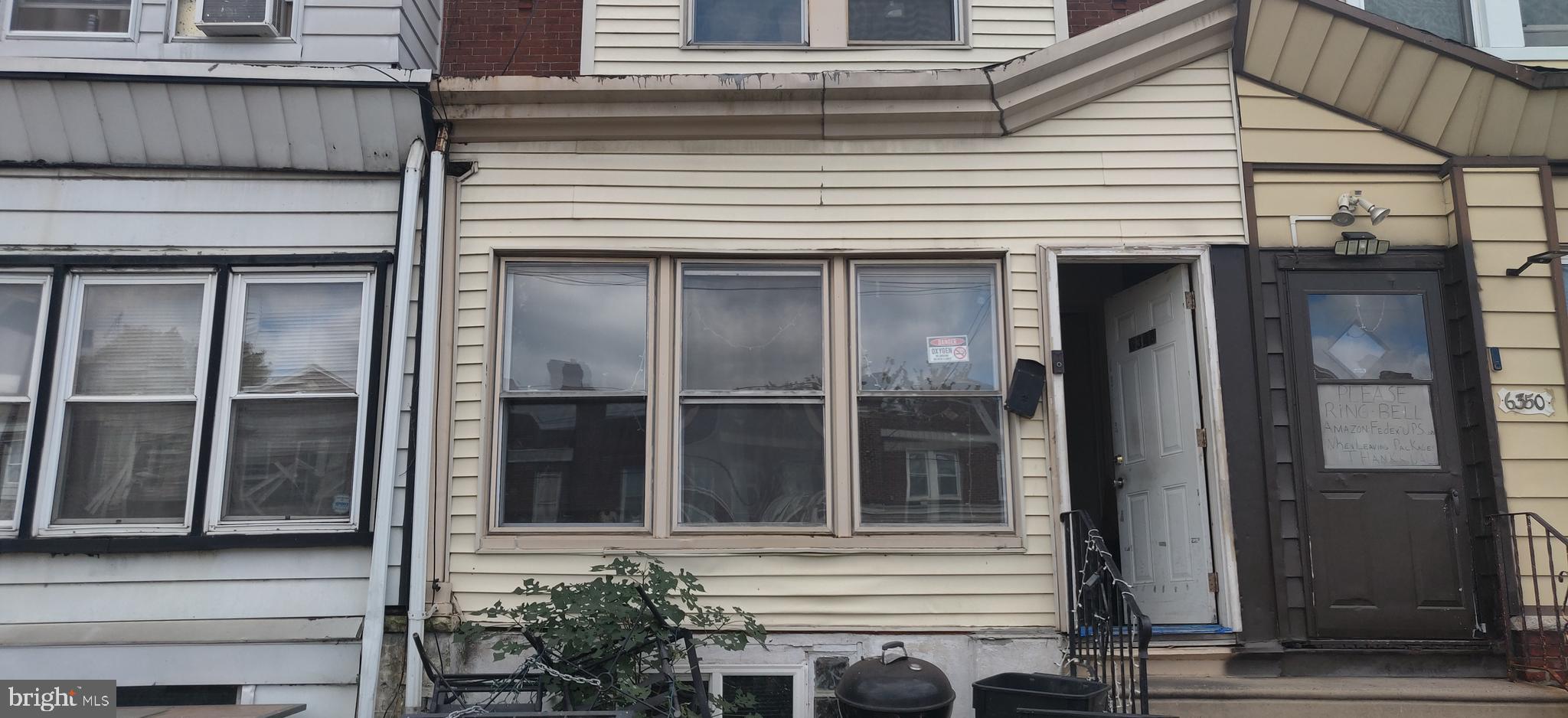 **ELMWOOD PARK 3 BED/1 BATH WITH PAYING TENANT**Currently month to month and paying $1,100 per month plus utilities. Property is in good condition overall and features LVP Flooring, enclosed front porch, separate living room/dining area, spacious kitchen, rear utility room with laundry hookups, 3 true bedrooms on the 2nd floor, a 3 piece full hallway bath with shower/tub combo and a nice front yard area. 24 hours notice to show is required. Please schedule your showing today or call for a private tour! Make this your next investment or put in some work and make it home. Lease and Lead Cert on file!