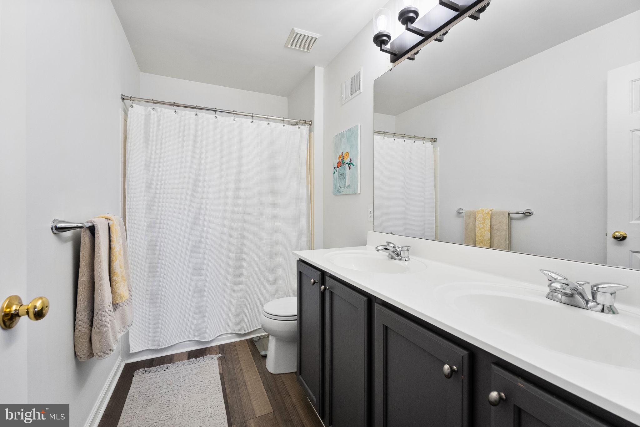 MEDFORD FARMS - Residential