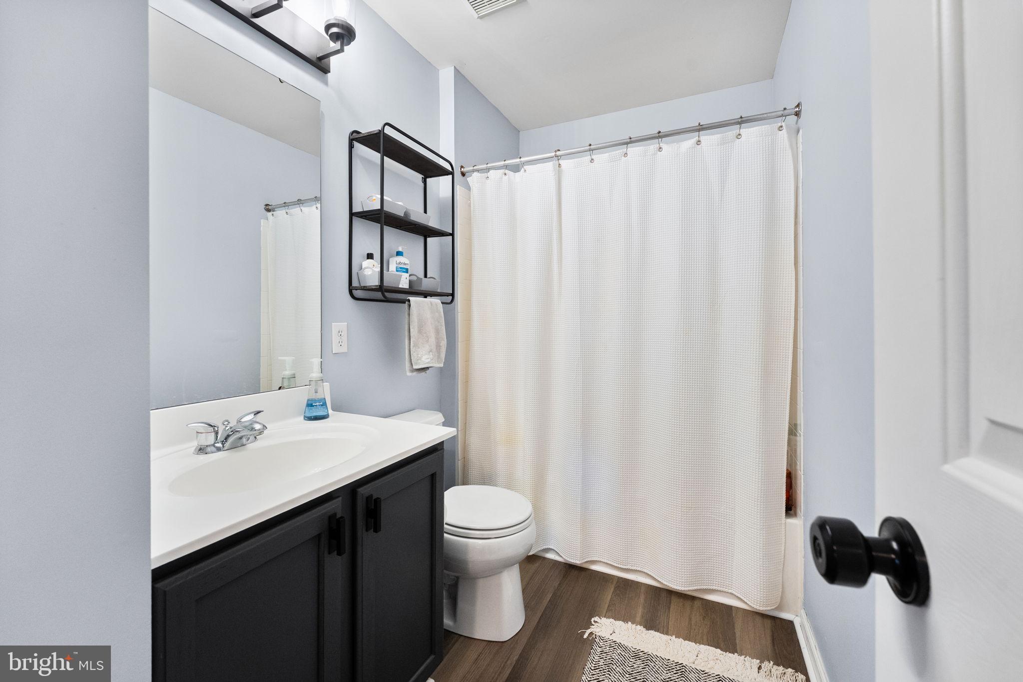 MEDFORD FARMS - Residential