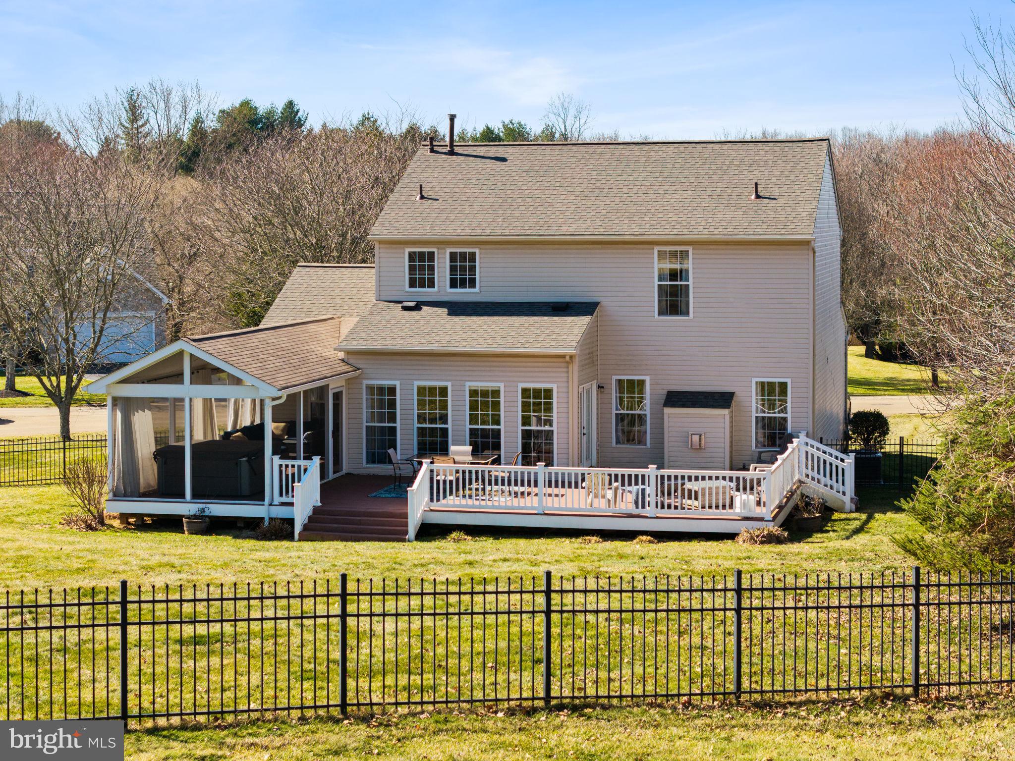 MEDFORD FARMS - Residential