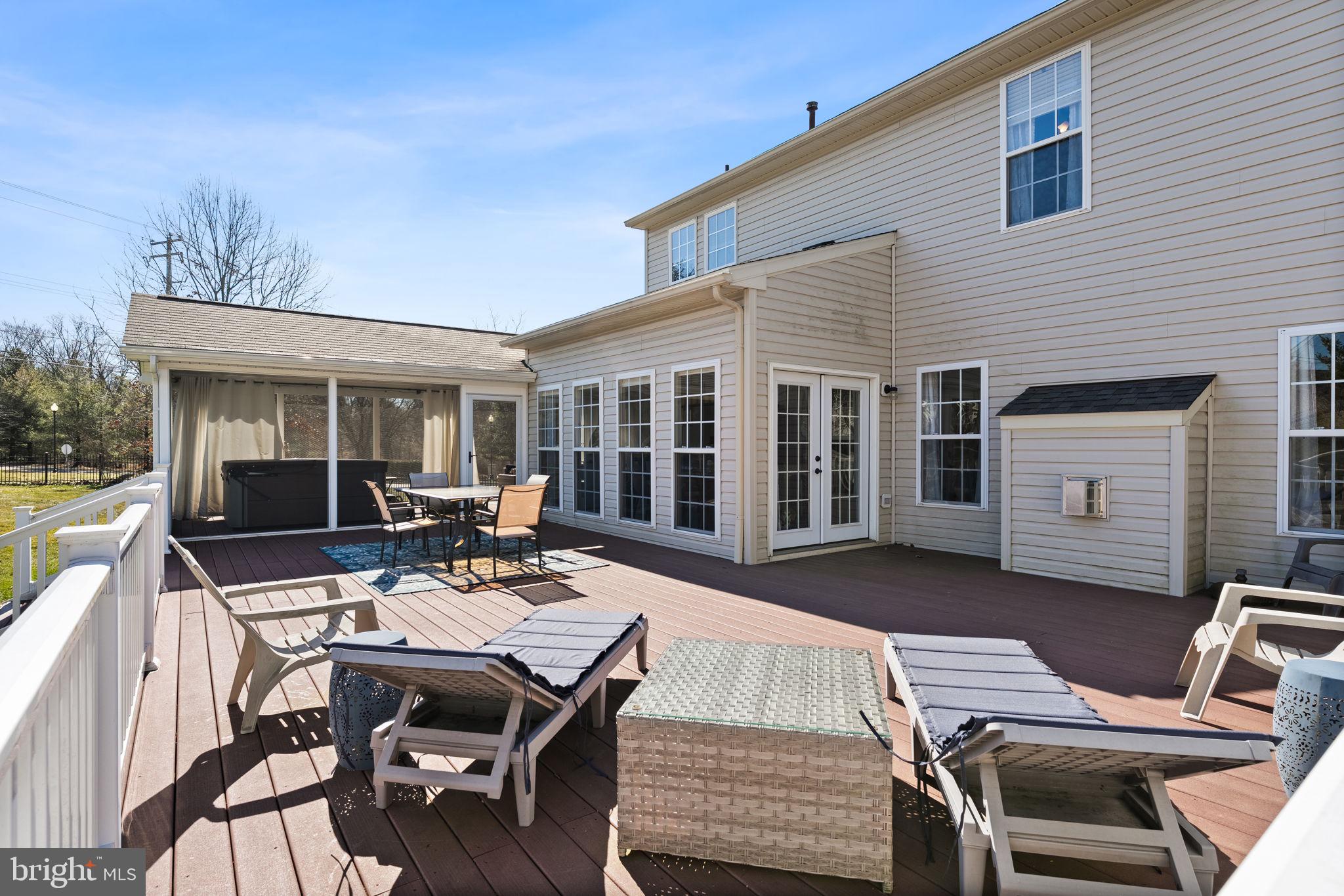 MEDFORD FARMS - Residential