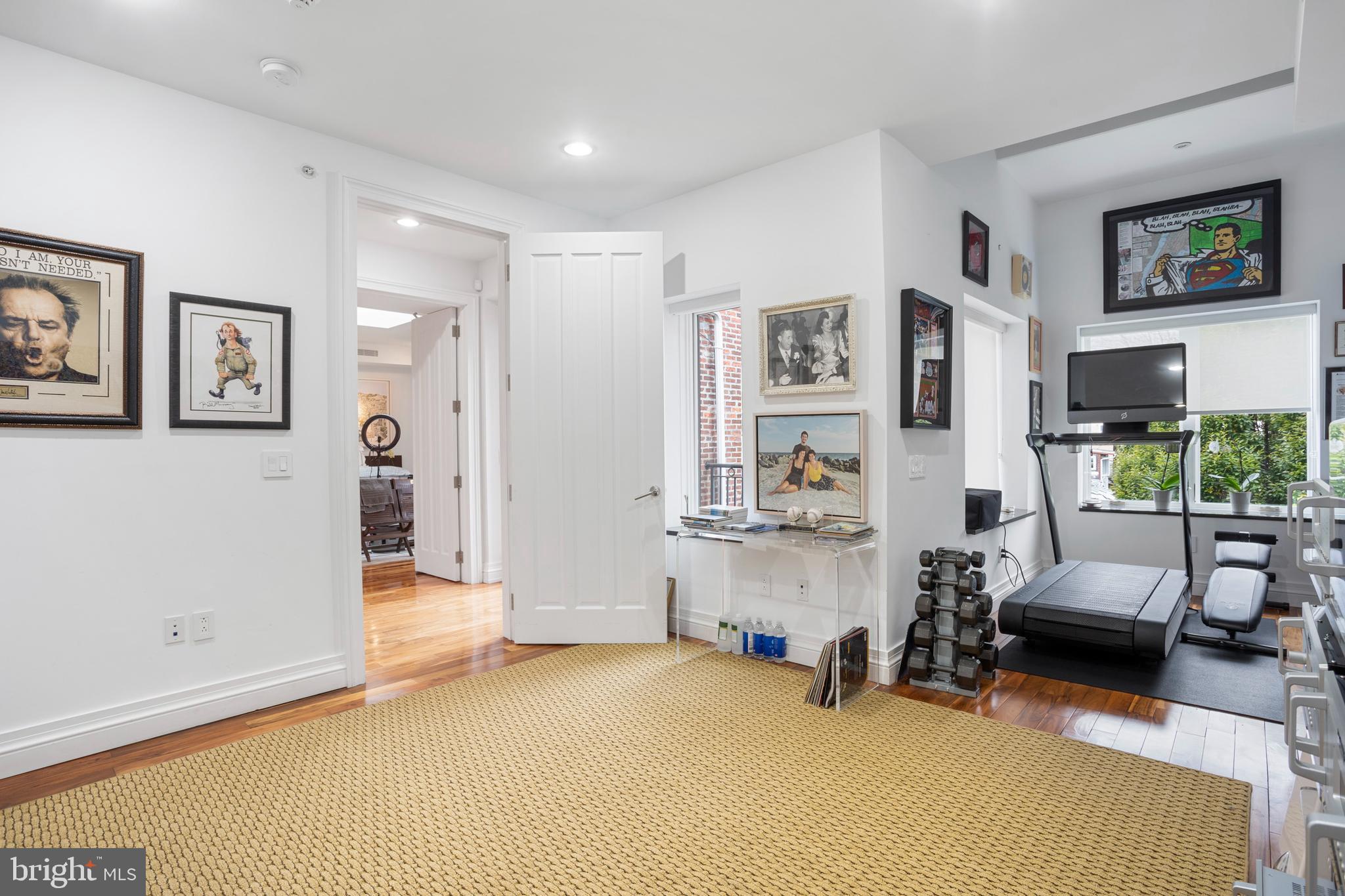 SOCIETY HILL - Residential
