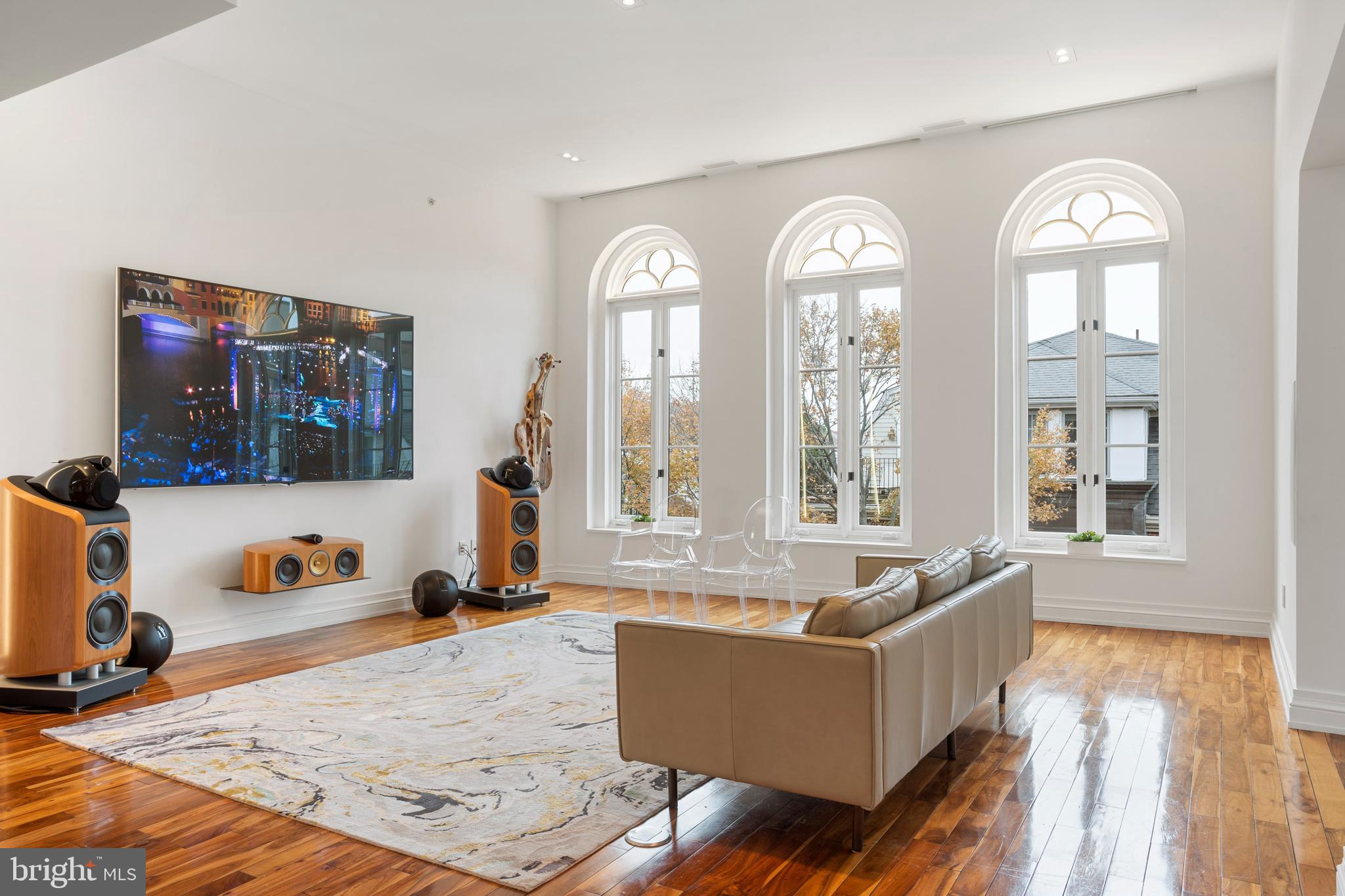 SOCIETY HILL - Residential