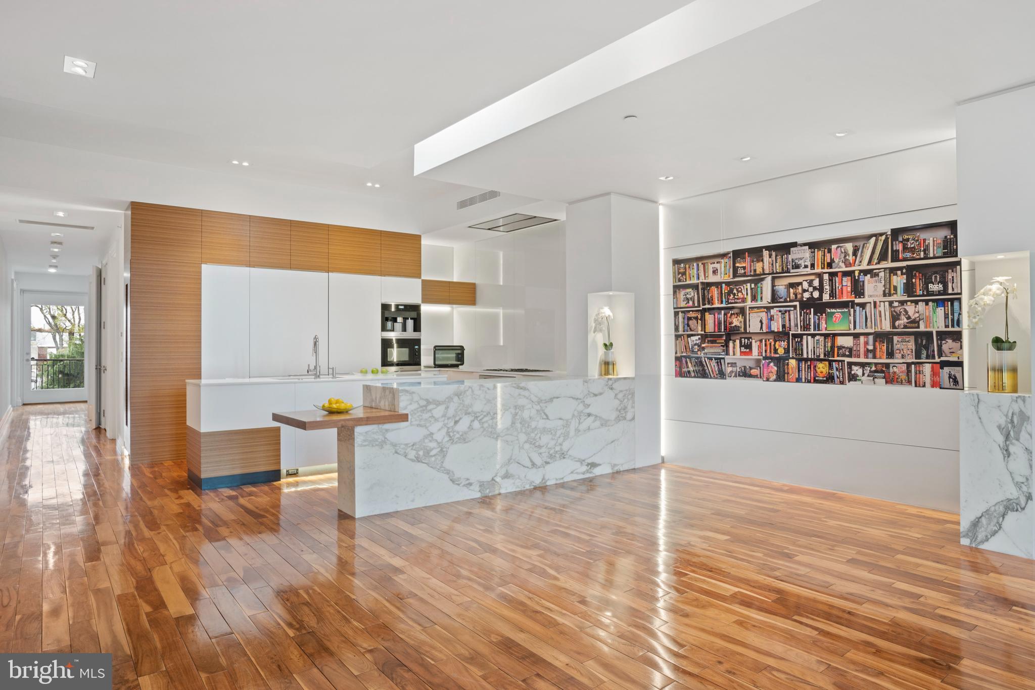 SOCIETY HILL - Residential