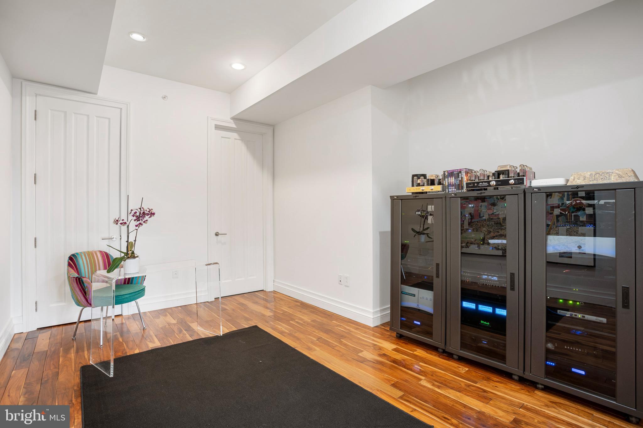 SOCIETY HILL - Residential