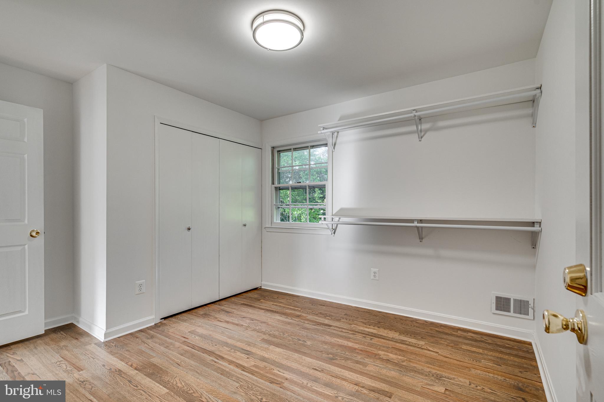 LAKEVALE ESTATES - Residential