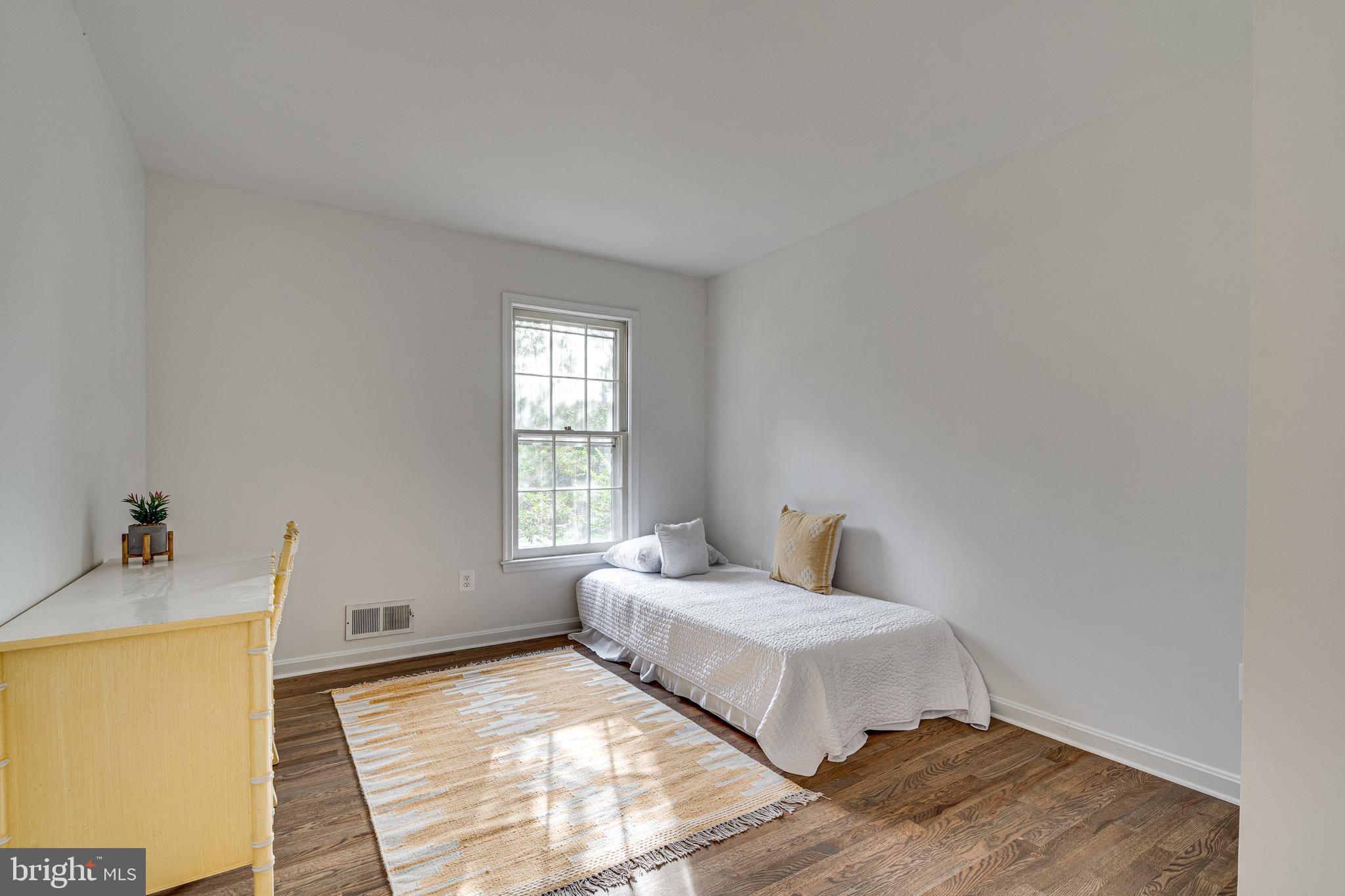 LAKEVALE ESTATES - Residential