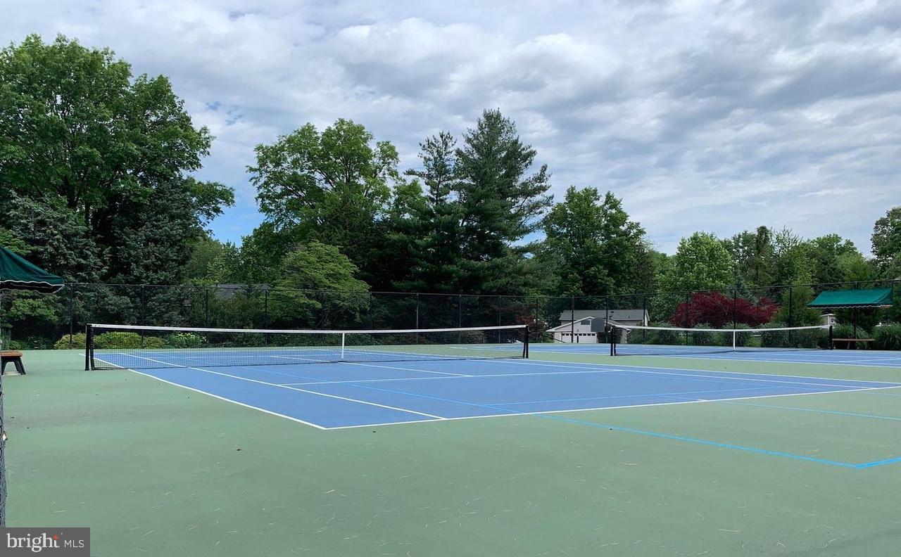 LAKEVALE ESTATES - Residential