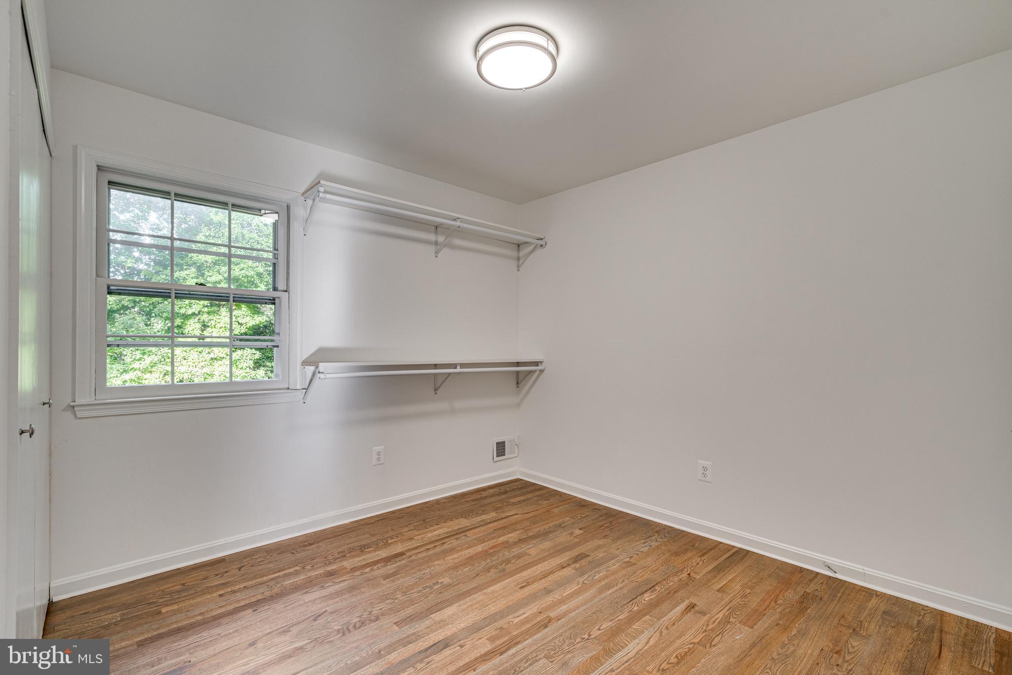 LAKEVALE ESTATES - Residential