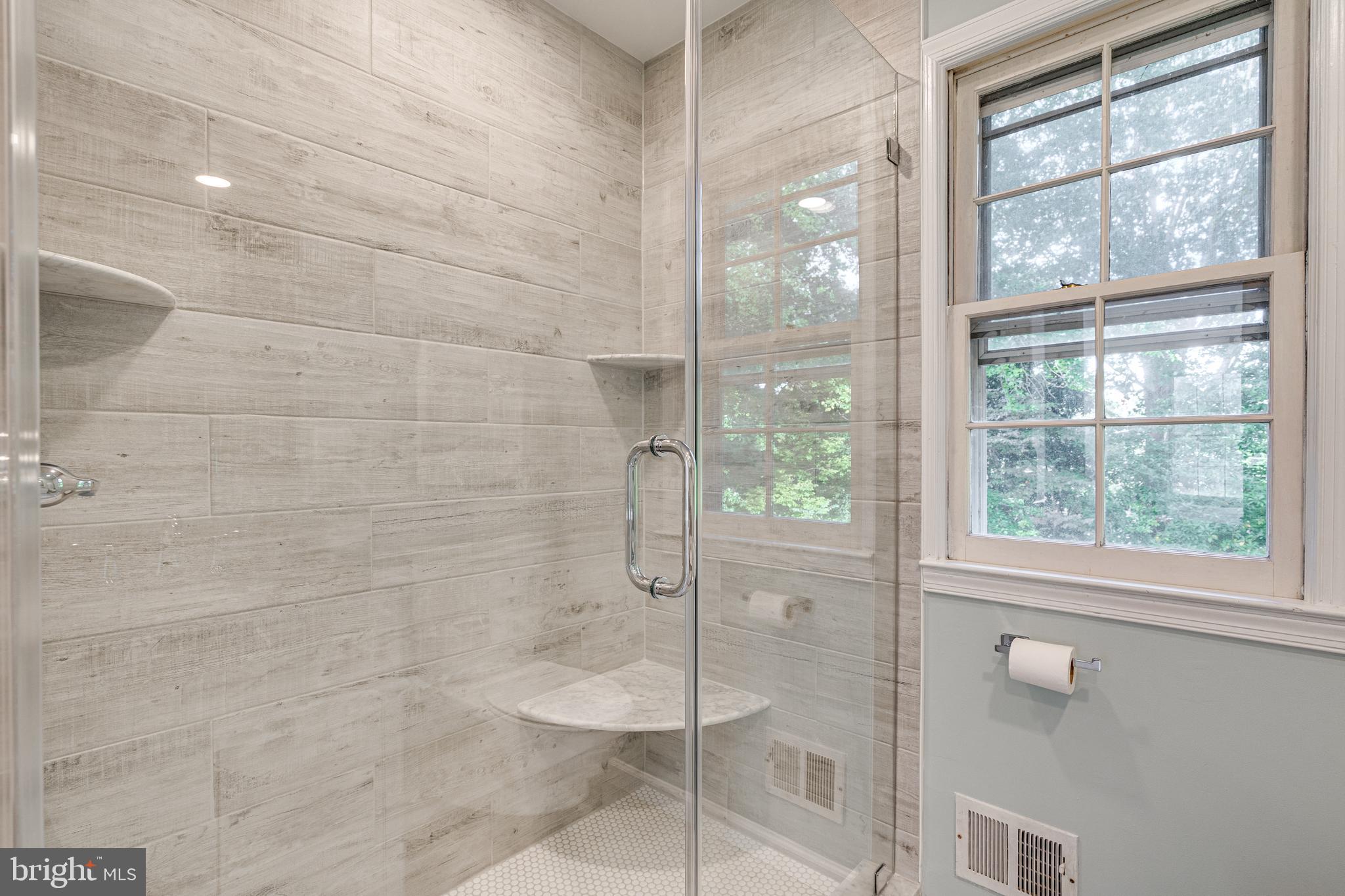 LAKEVALE ESTATES - Residential