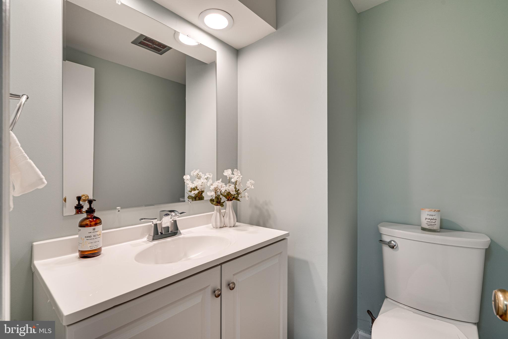 LAKEVALE ESTATES - Residential