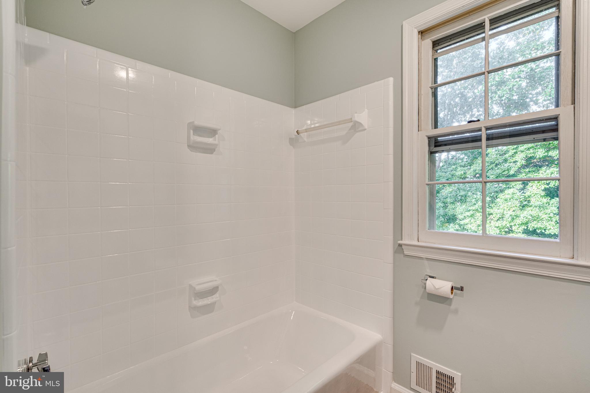 LAKEVALE ESTATES - Residential