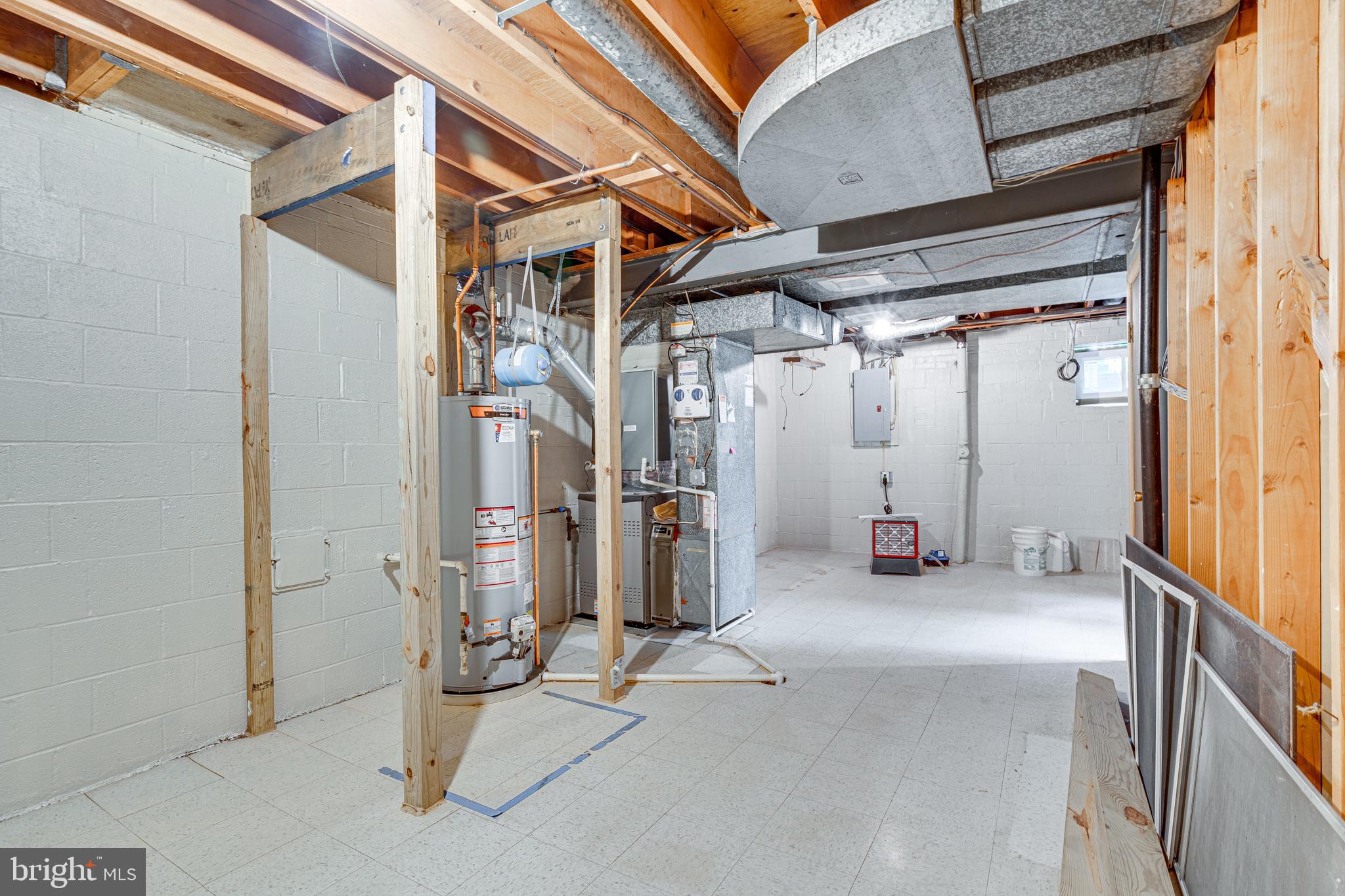 LAKEVALE ESTATES - Residential