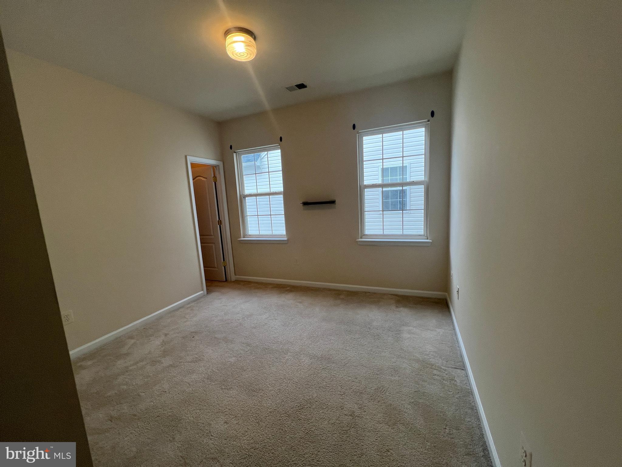 RIVERWATCH IND HEAD - Residential Lease