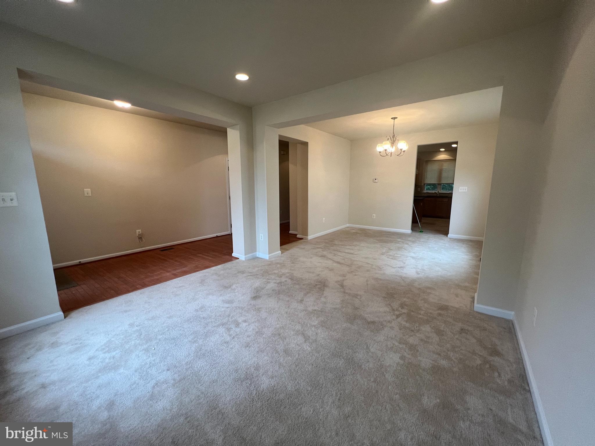 RIVERWATCH IND HEAD - Residential Lease