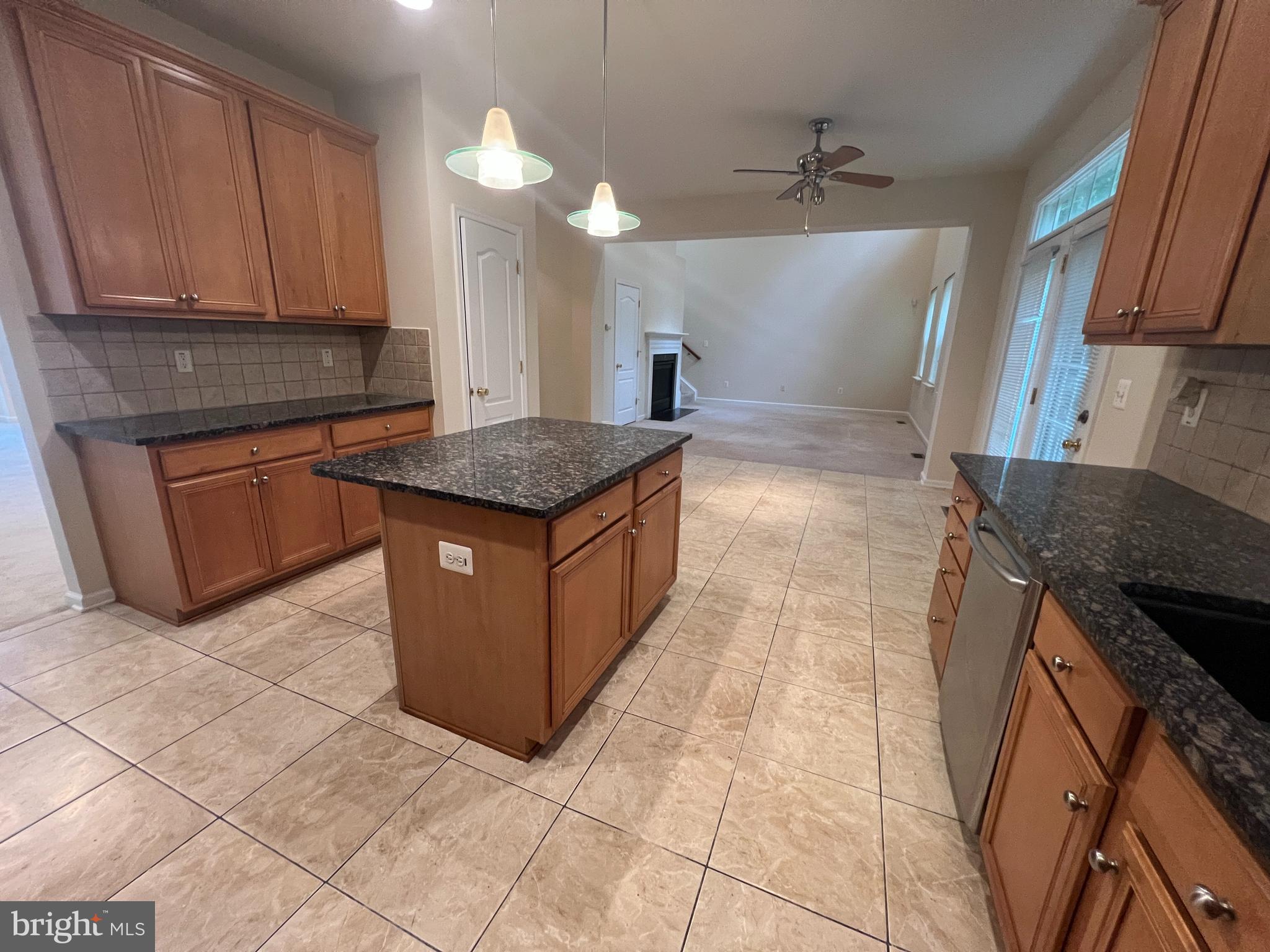 RIVERWATCH IND HEAD - Residential Lease