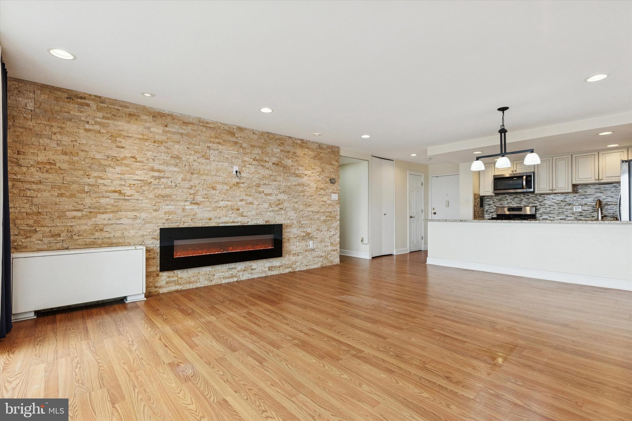 BEAVER HILL - Residential