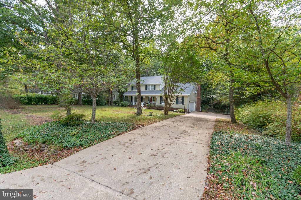 Photo of 5 Mayfair Drive, FREDERICKSBURG, VA 22407 (MLS # VASP2036642)