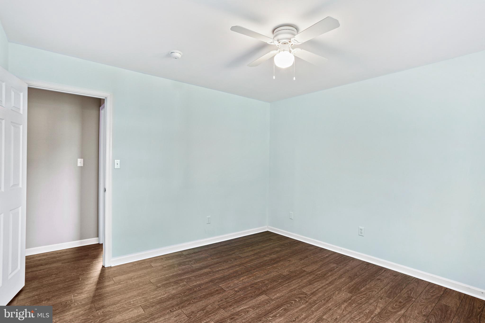 STERLING OAKS - Residential