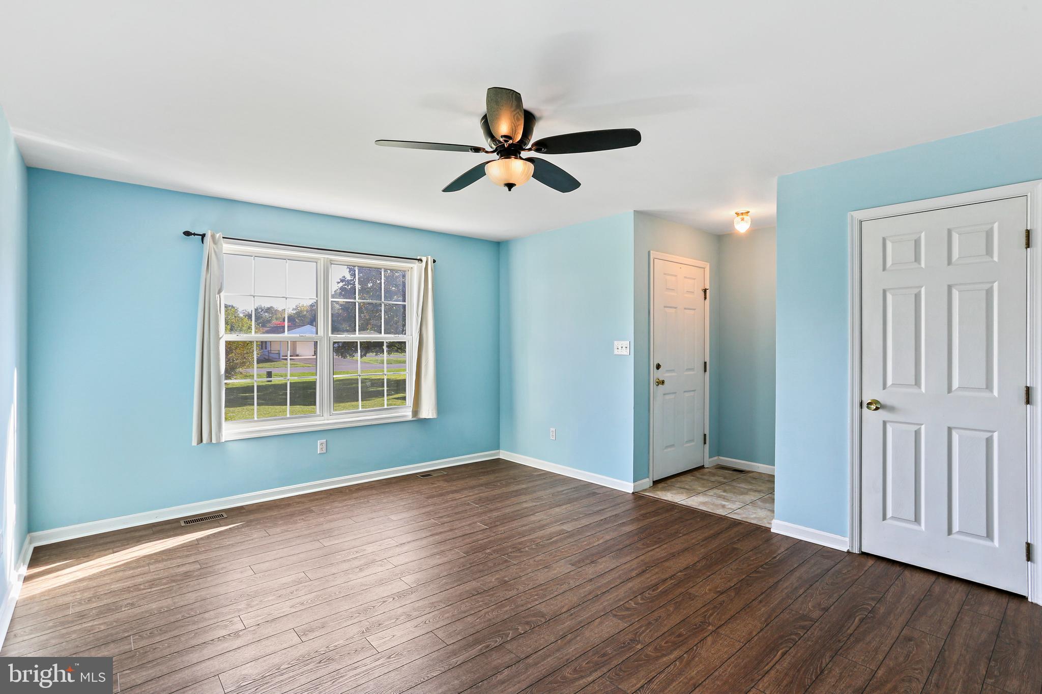 STERLING OAKS - Residential