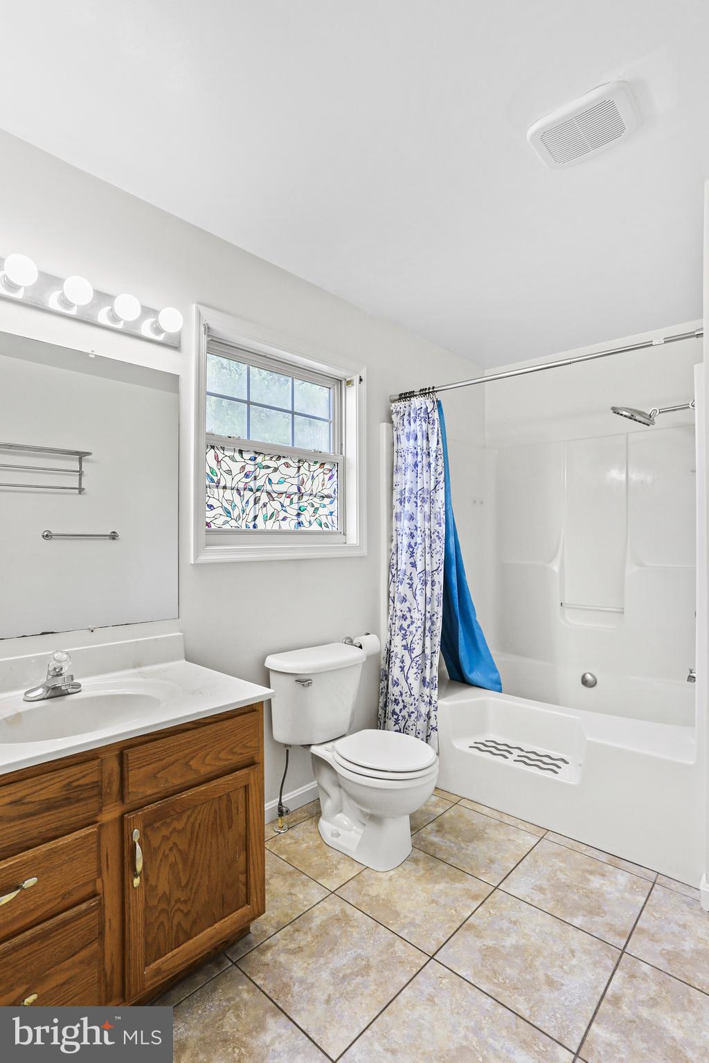 STERLING OAKS - Residential