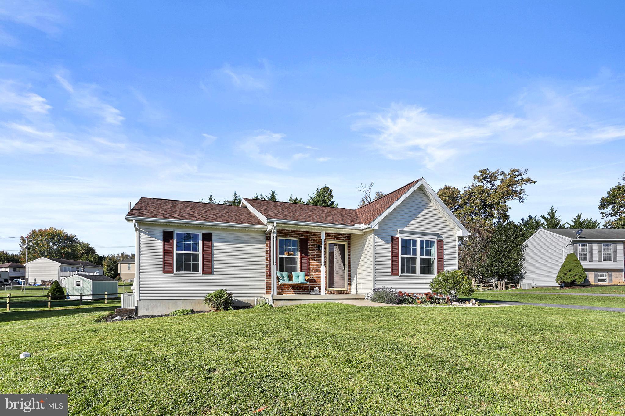 STERLING OAKS - Residential