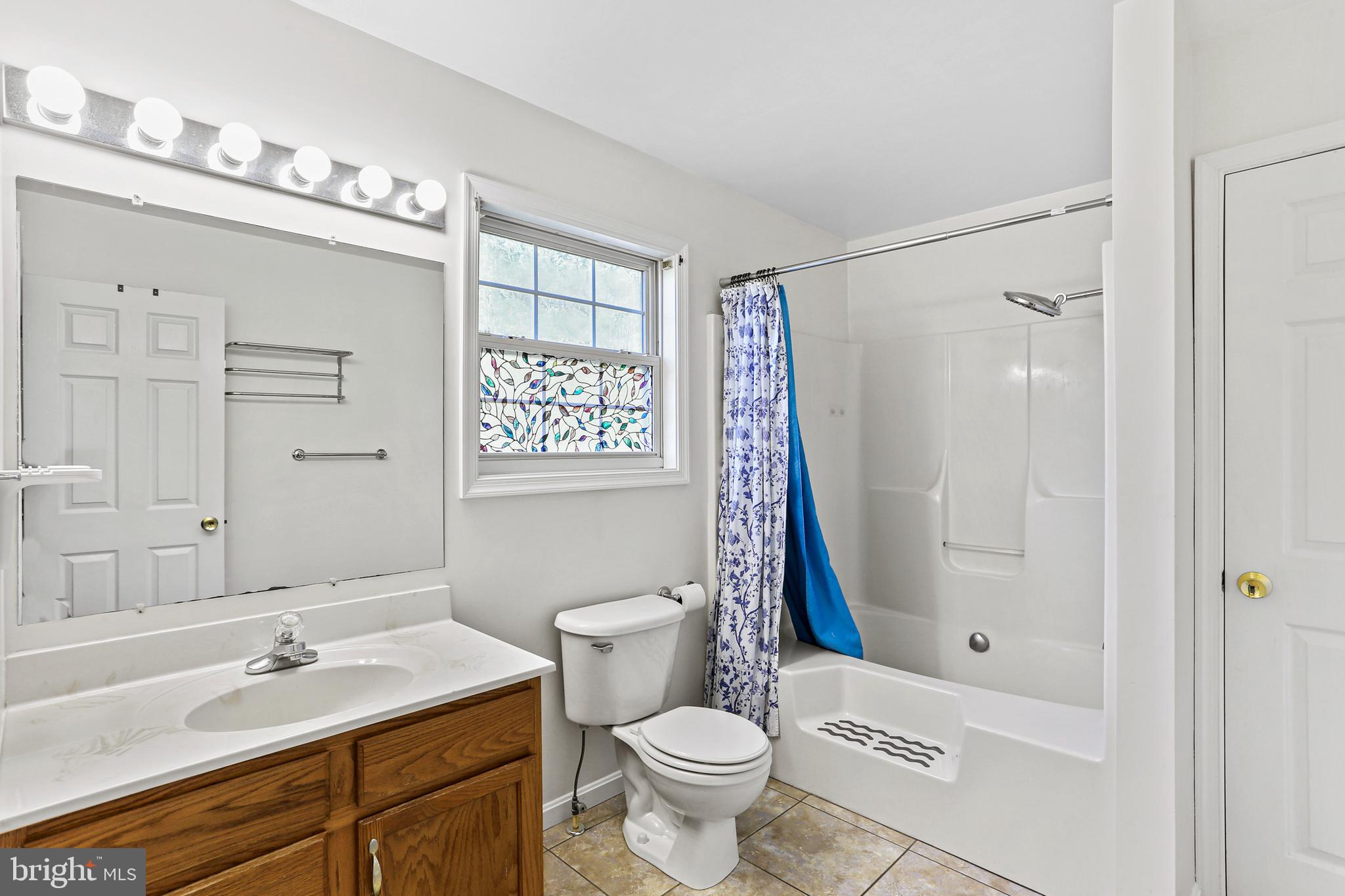 STERLING OAKS - Residential