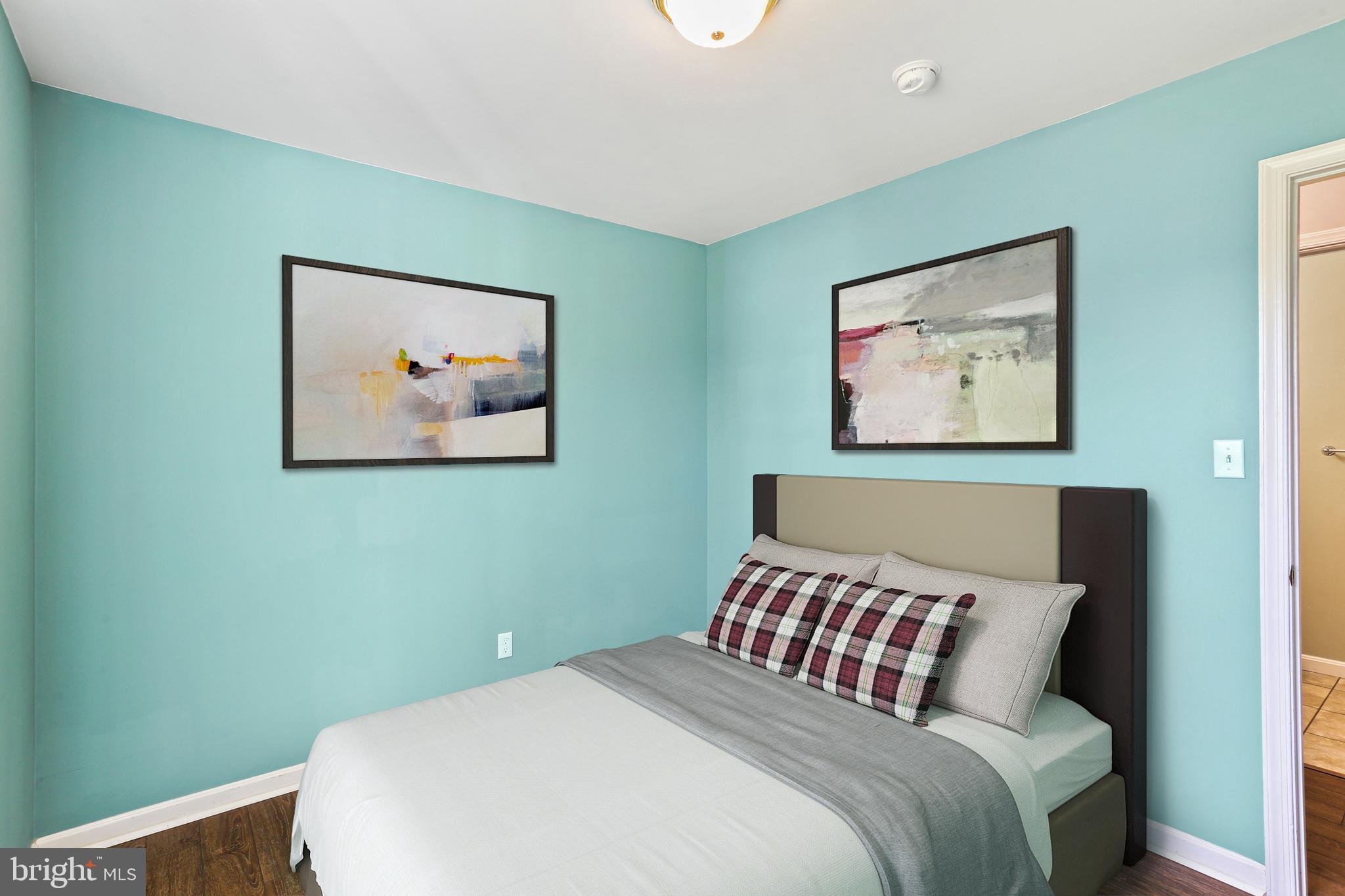 STERLING OAKS - Residential