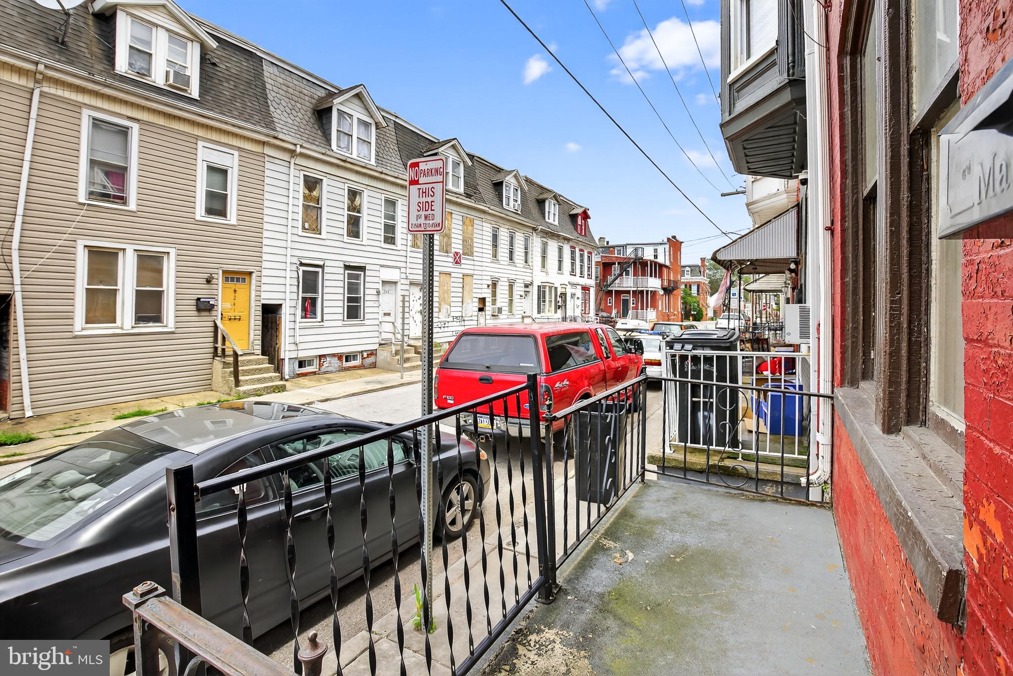 240 E POPLAR STREET