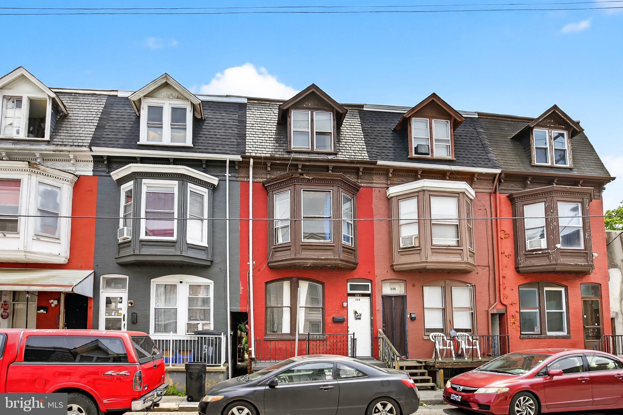 240 E POPLAR STREET
