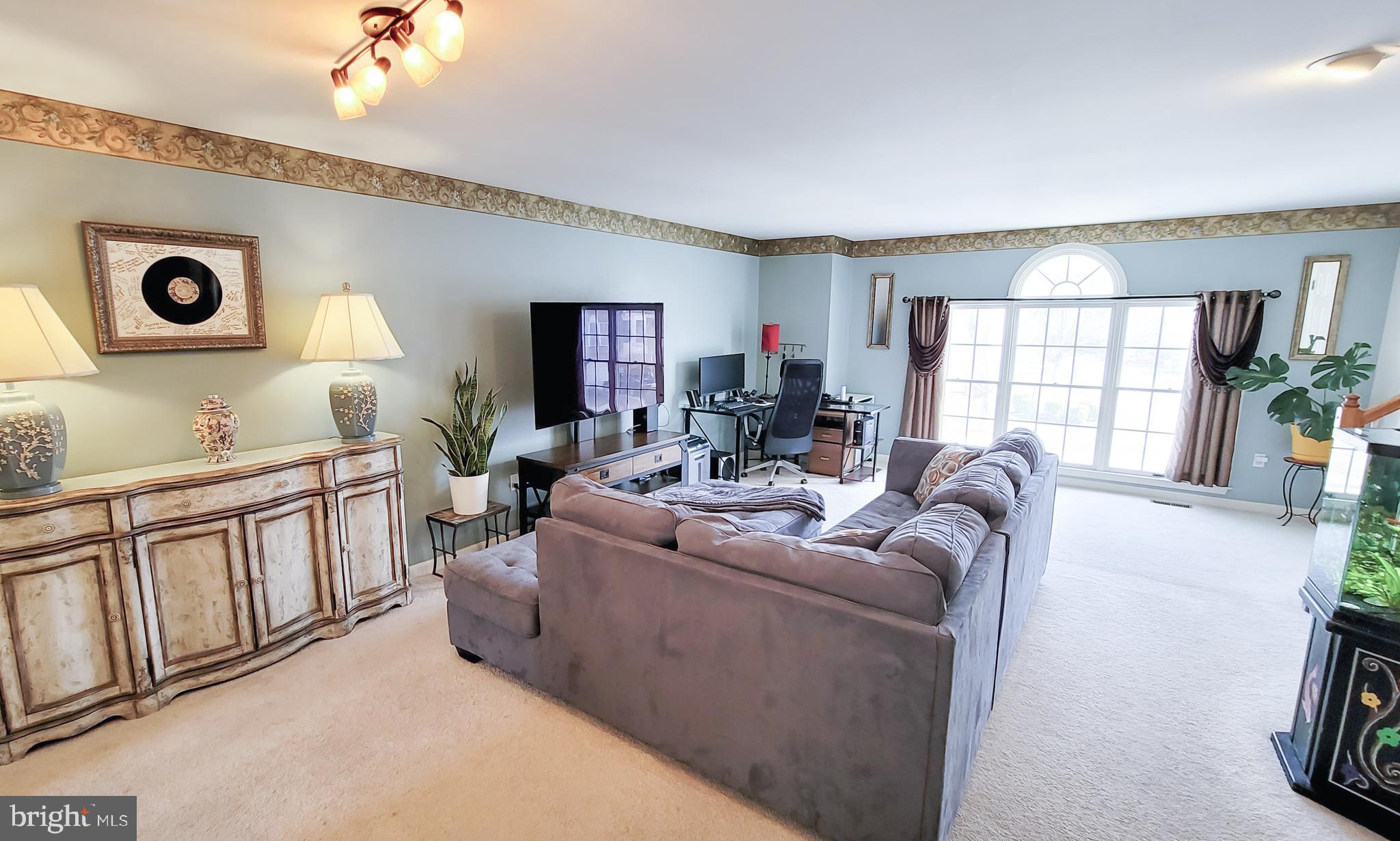 WILLOWCREST - Residential