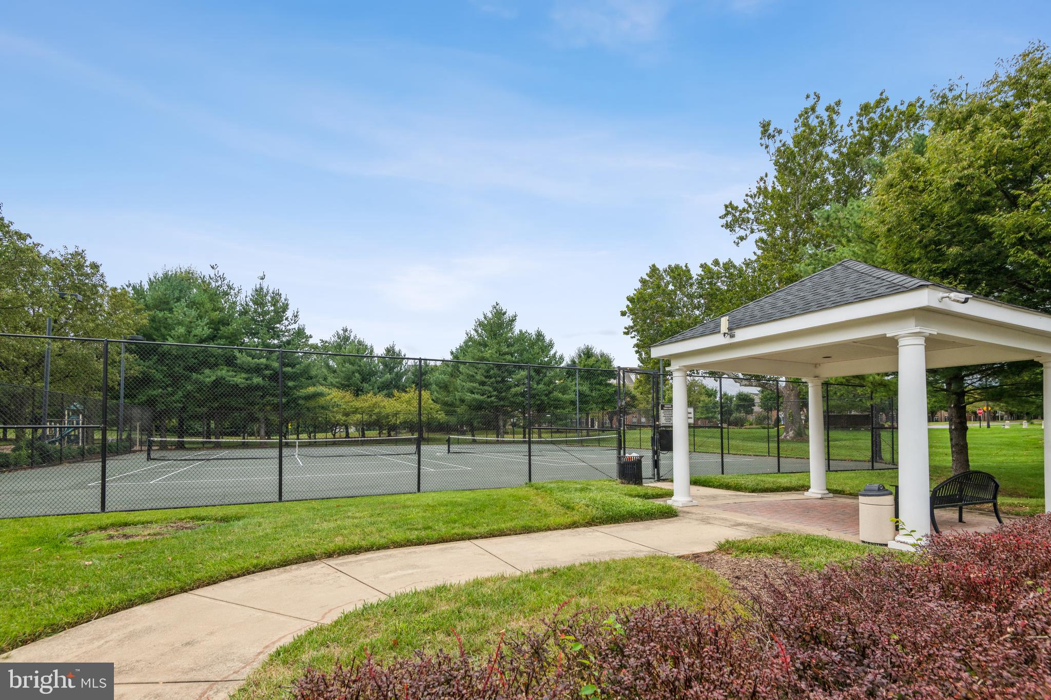 FAIRWOOD - Residential