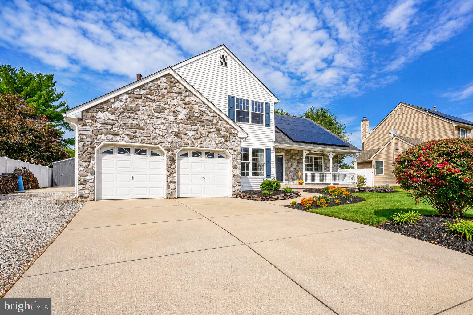 63 OLYMPIA LANE
