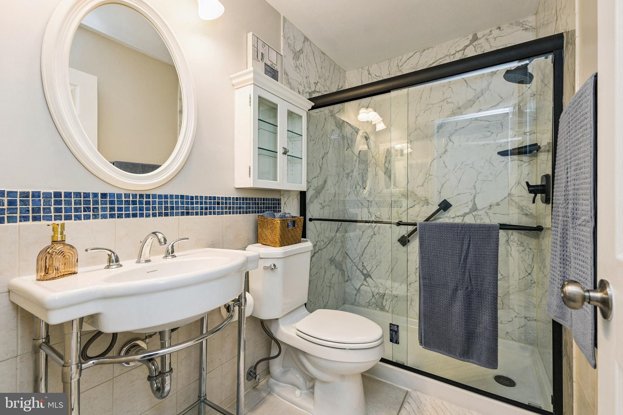 WATERS EDGE - Residential