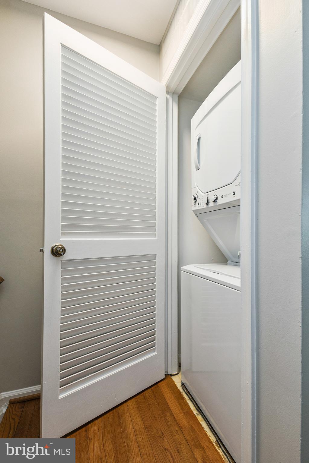 WATERS EDGE - Residential