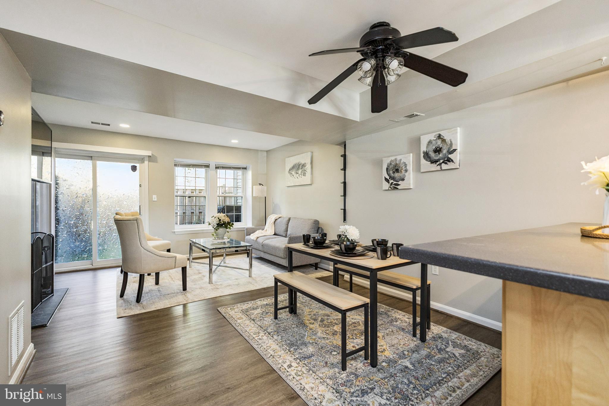 WATERS EDGE - Residential