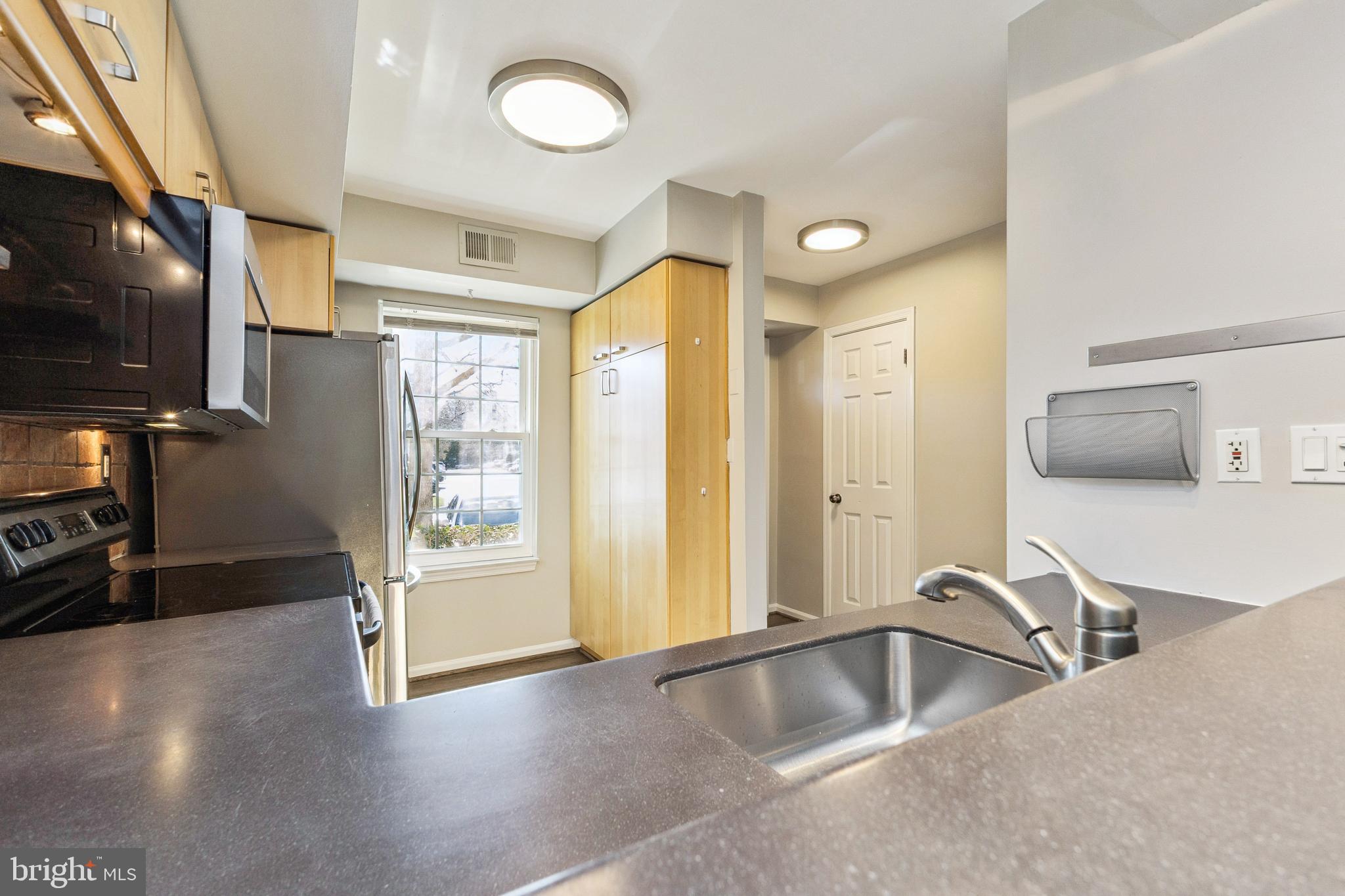 WATERS EDGE - Residential