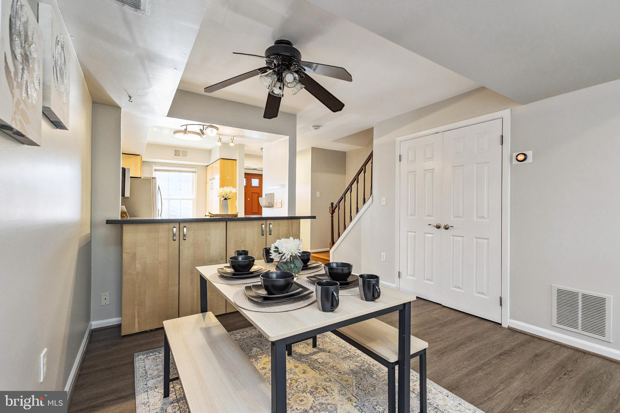 WATERS EDGE - Residential