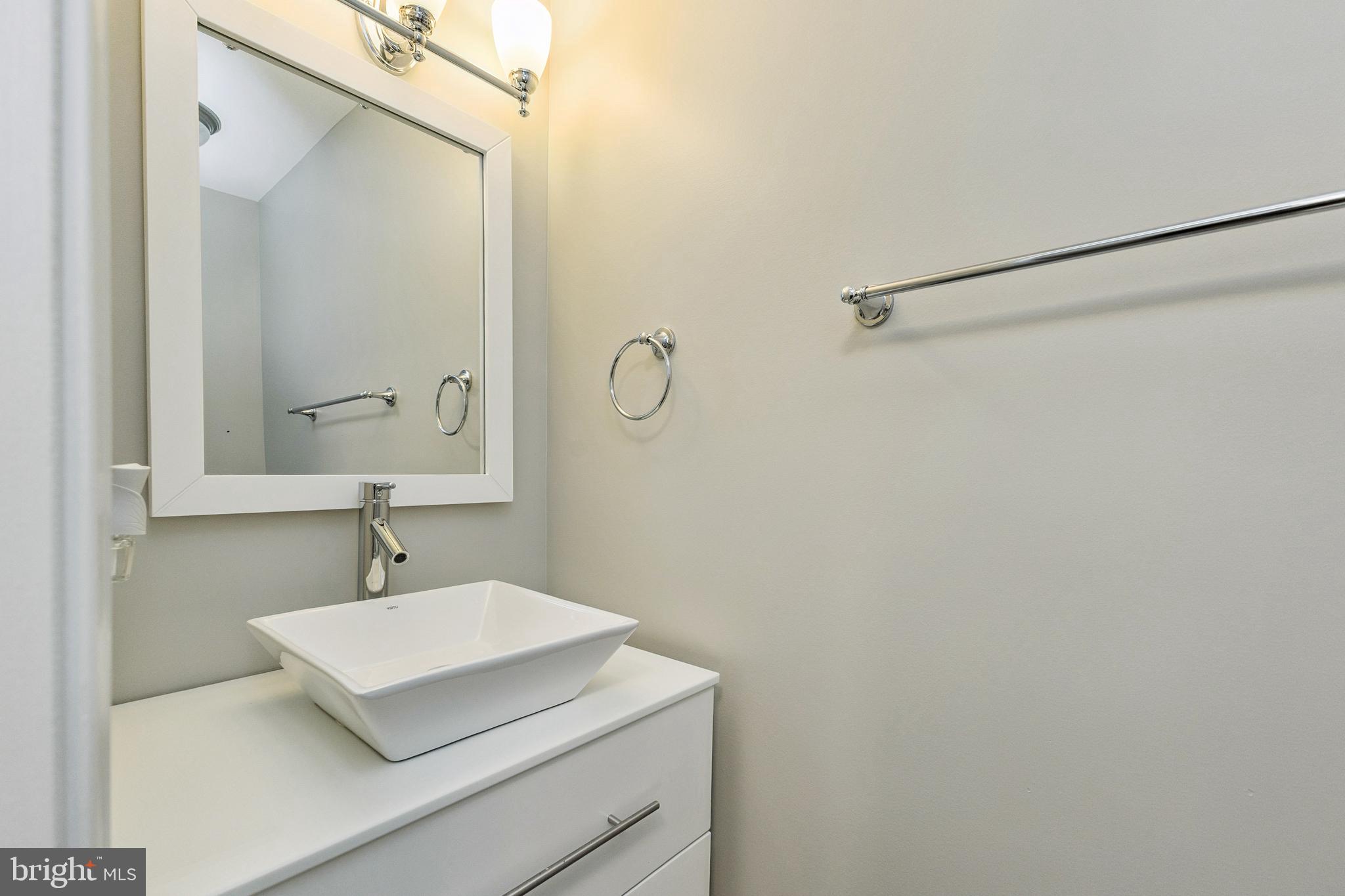 WATERS EDGE - Residential