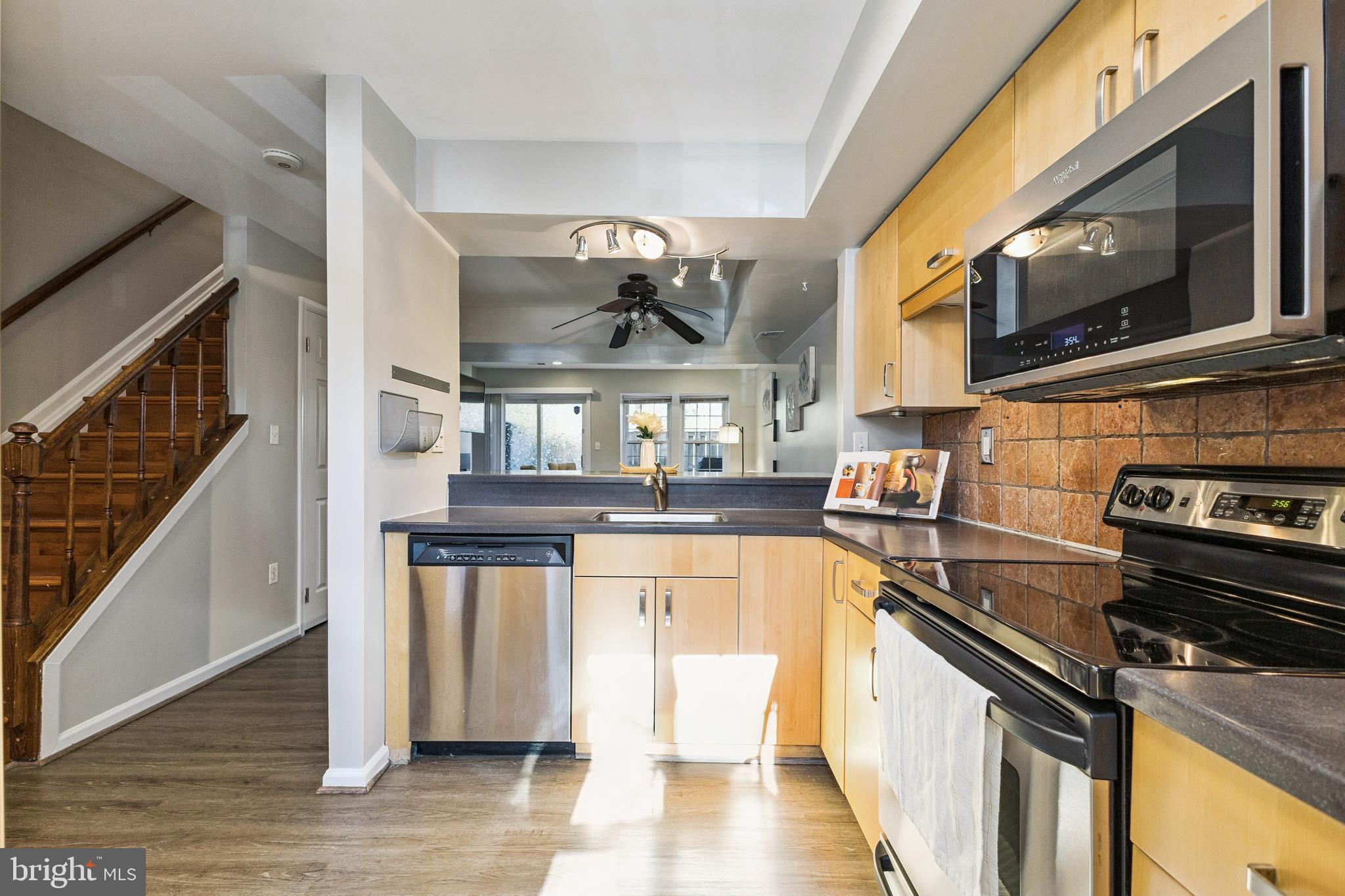 WATERS EDGE - Residential