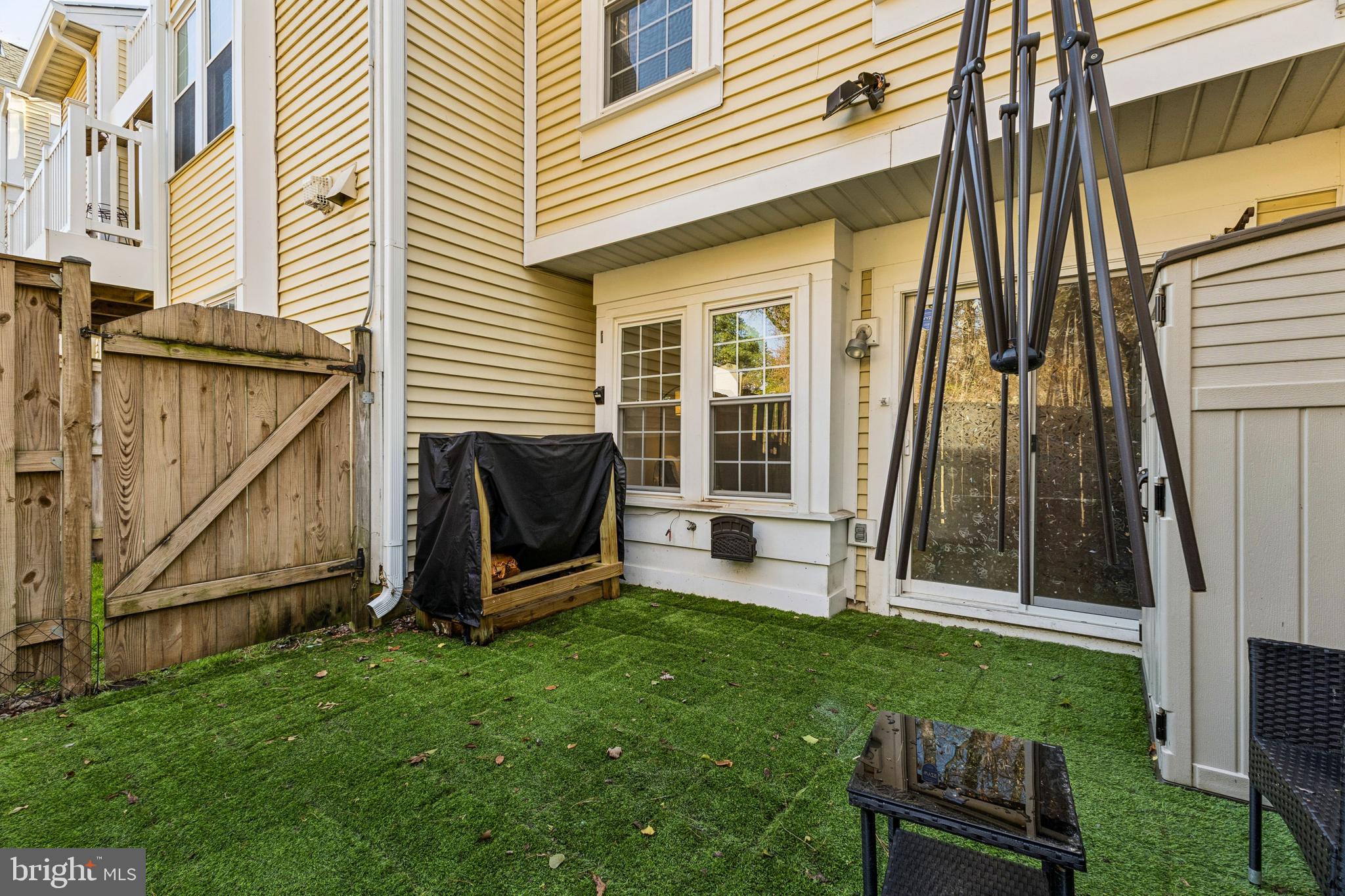 WATERS EDGE - Residential