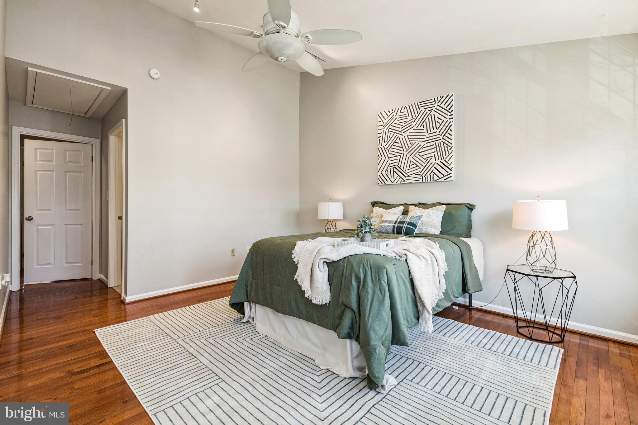 WATERS EDGE - Residential