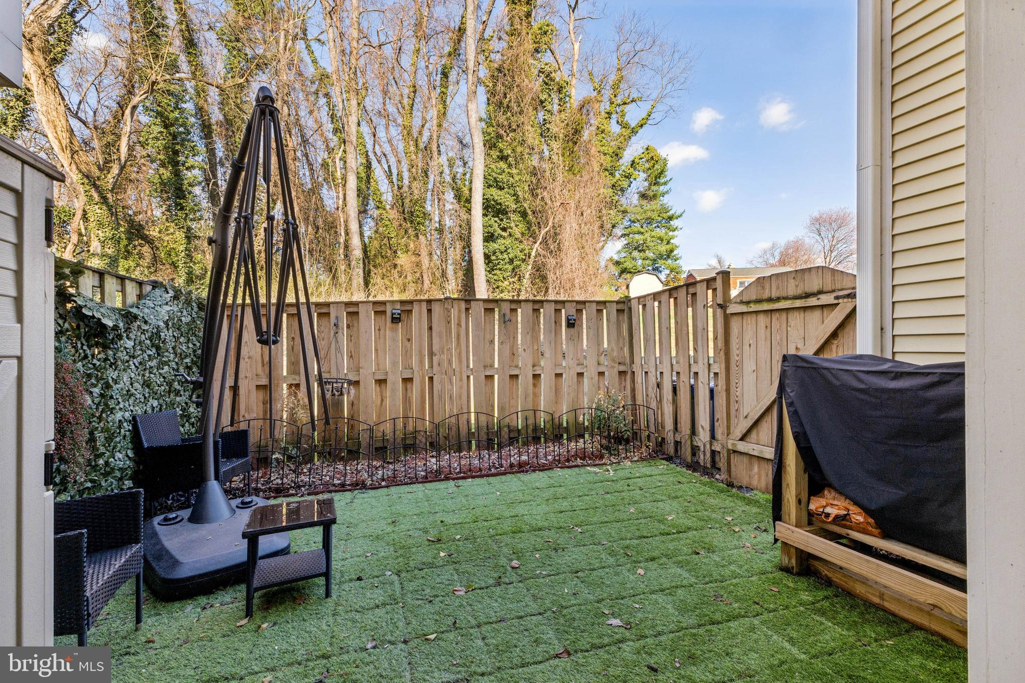 WATERS EDGE - Residential